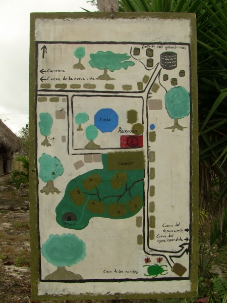 Um mapa da aldeia para os visitantes
